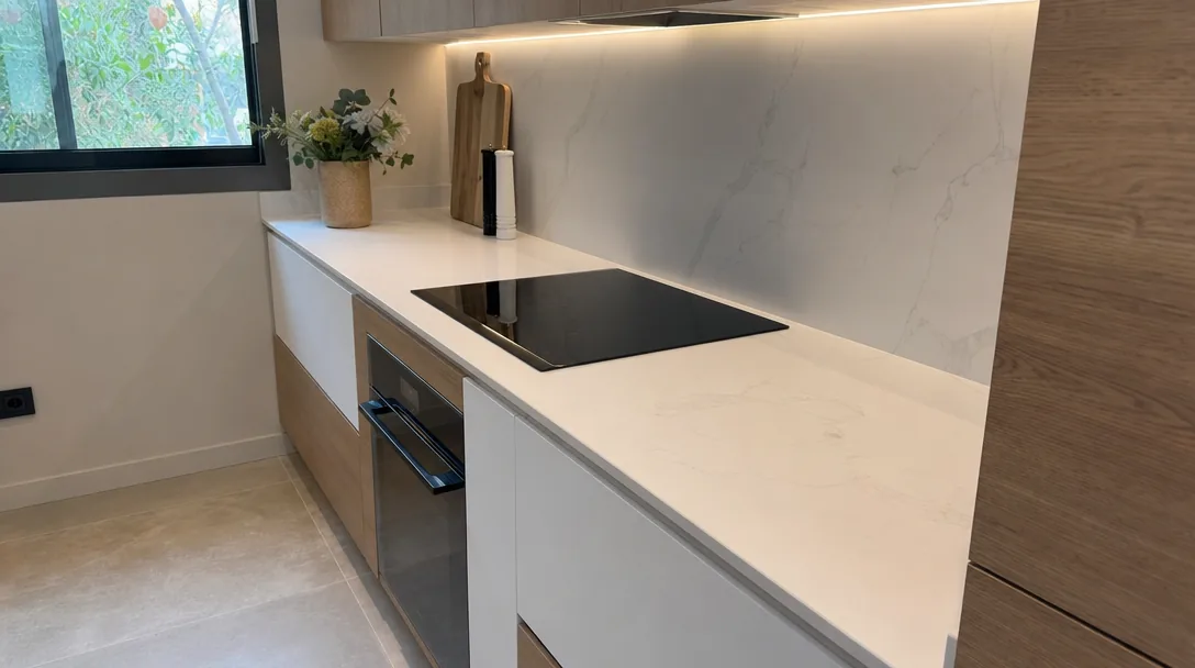 Cocina renovada de arriba abajo en Cubelles